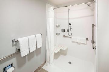 Room 20 of 37