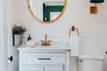 Bathroom sink