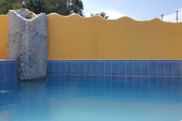 Rooftop pool