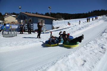 Snow tubing