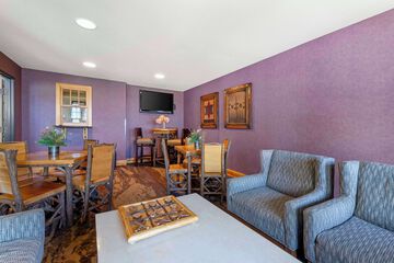 Hotel Interior 18 of 92