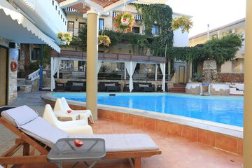 Sundeck