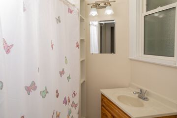 Room 27 of 116