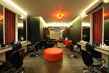 Hair salon
