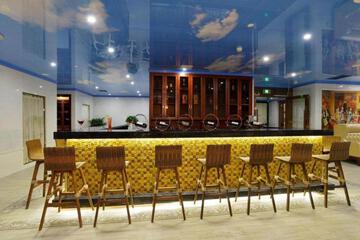 restaurant cafeteria