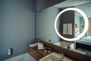 Bathroom sink