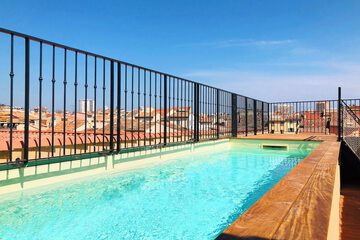Rooftop pool