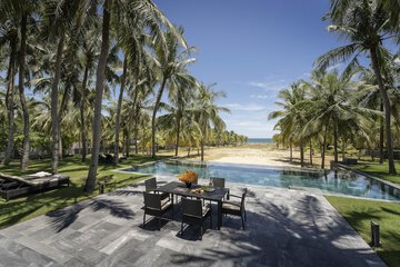 Private pool