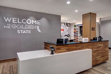 Hotel Interior 11 of 48