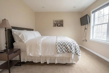 guest_rooms