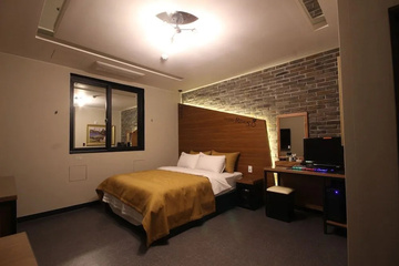 guest_rooms