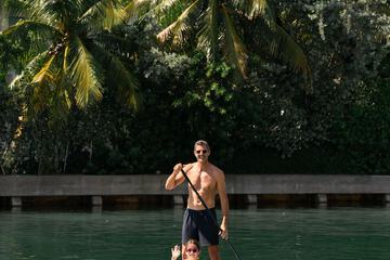 Surfing/boogie boarding