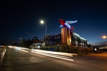 Front of property - evening/night