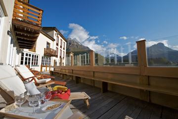 Sundeck