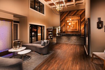 Hotel Interior 8 of 27