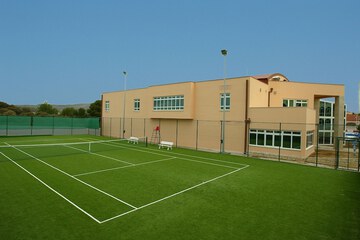 Tennis court