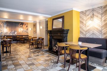 Coffee shop