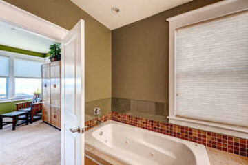 Jetted Tub