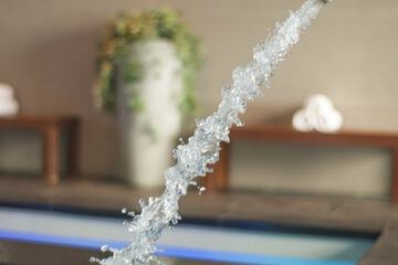 Indoor spa tub