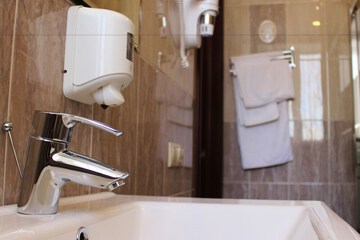 Bathroom sink