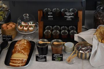 Breakfast buffet