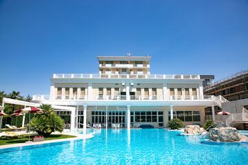 Rooftop pool