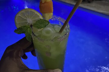 Poolside bar