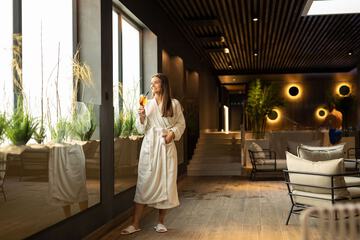 Indoor spa tub