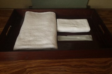 Bathroom amenities