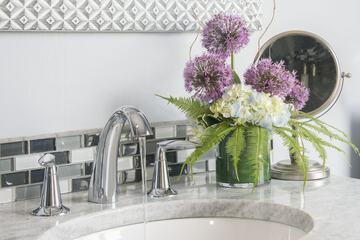Bathroom sink