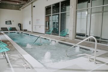 Indoor spa tub