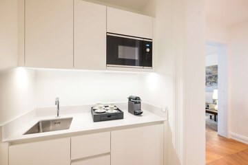 Private kitchenette