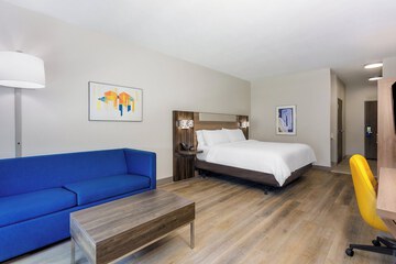 Room 22 of 49
