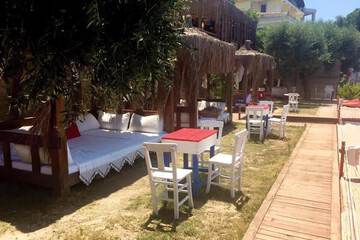 Sundeck