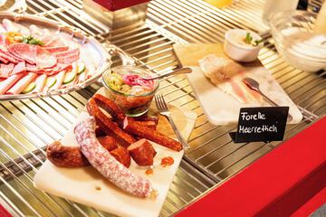 Breakfast buffet