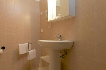 Photo 52