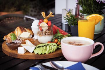 Breakfast meal