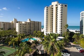 Pointe Estero