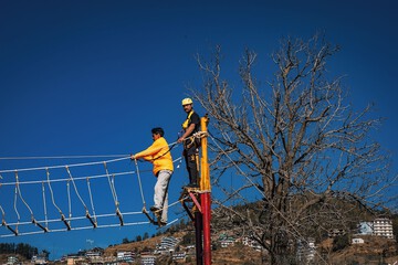 Ropes course (team building)