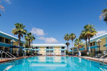 Garnet Inn & Suites Orlando
