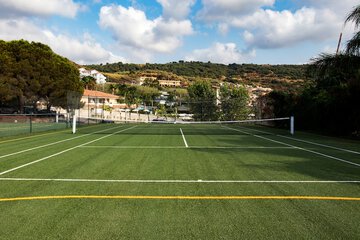 Tennis court
