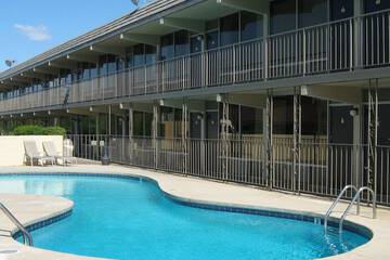 Alcoa Inn