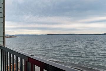 Beach/ocean view