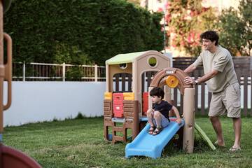 Children's play area - outdoor