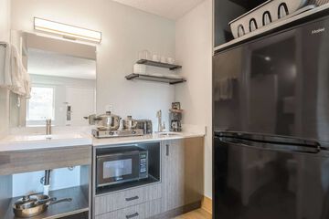 Private kitchenette