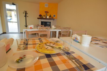 Breakfast area