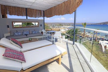 Beach/ocean view