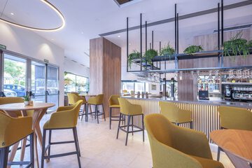 Snack bar