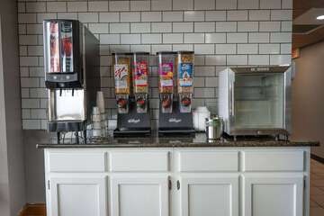 Breakfast/Coffee Service 76 of 85