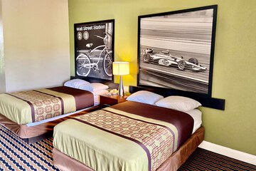 Super 8 by Wyndham Battleboro / Rocky Mount